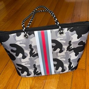 Neoprene camo tote with shoulder strap and pouch